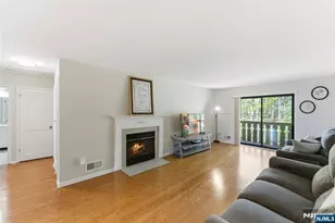 3711 Mark Twain Way, Mahwah, NJ 07430 - Photo 4