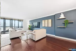 300 Winston Dr L5, Cliffside Park, NJ 07010 - Photo 2