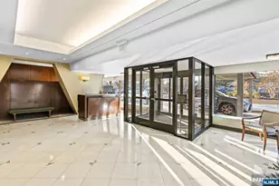 3 Horizon G-11, Fort Lee, NJ 07024 - Photo 24
