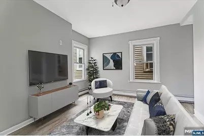 580 Hunterdon Street, Newark, NJ 07108 - Photo 8