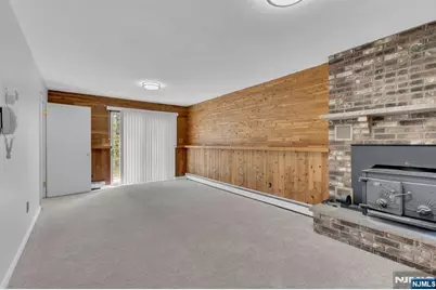 307 Santa Fe Trail, Hopatcong, NJ 07843 - Photo 22