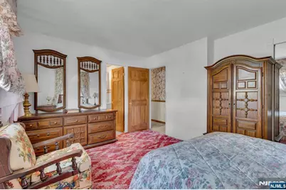 307 Santa Fe Trail, Hopatcong, NJ 07843 - Photo 20