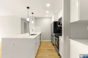 310 Hudson Park 310, Edgewater, NJ 07020 - Photo 8