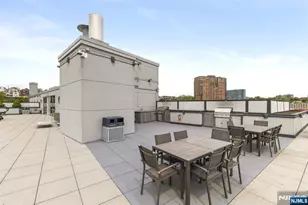 310 Hudson Park 310, Edgewater, NJ 07020 - Photo 36