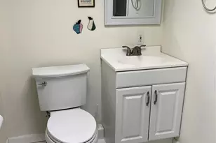 157 Queen St, Bergenfield, NJ 07621 - Photo 20