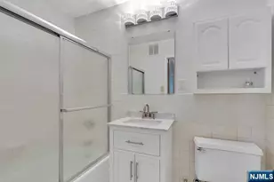 2000 Linwood Ave 7N, Fort Lee, NJ 07024 - Photo 12