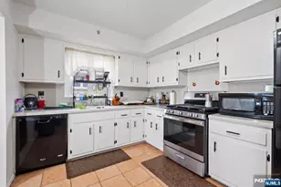 2453 1st St, Fort Lee, NJ 07024 - Photo 28