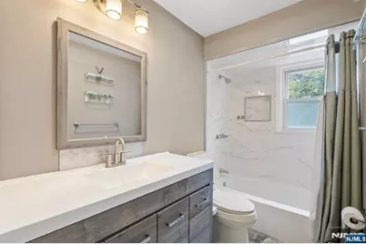 2453 1st Street, Fort Lee, NJ 07024 - Photo 16