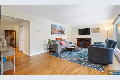 2453 1st Street, Fort Lee, NJ 07024 - Photo 2
