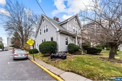 1614 Center Avenue, Fort Lee, NJ 07024 - Photo 20