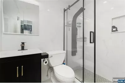 250 Gorge 21E #21E, Cliffside Park, NJ 07010 - Photo 14