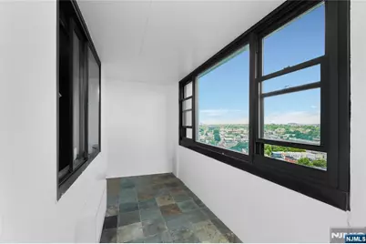 250 Gorge 21E #21E, Cliffside Park, NJ 07010 - Photo 16
