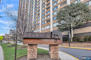 250 Gorge 21E, Cliffside Park, NJ 07010 - Photo 20