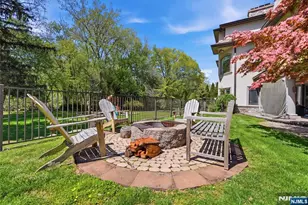 305 Blauvelt Ct, Paramus, NJ 07652 - Photo 44