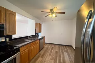 1 Cedar Ln, Paramus, NJ 07652 - Photo 8