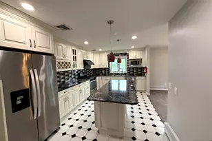 44 Willow Wood Ct 1, East Rutherford, NJ 07073 - Photo 2