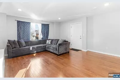 301 N 13th Street, Newark, NJ 07107 - Photo 2