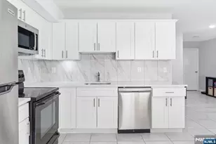 301 N 13th St, Newark, NJ 07107 - Photo 18