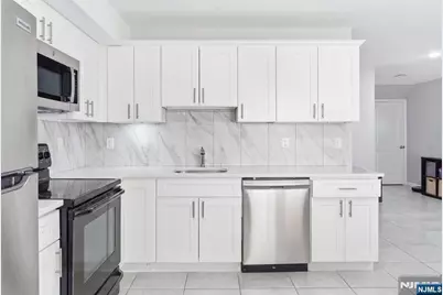 301 N 13th Street, Newark, NJ 07107 - Photo 16