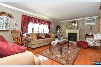 9 Thoma Avenue, Maywood, NJ 07607 - Photo 4