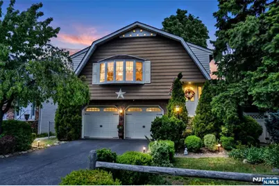 9 Thoma Avenue, Maywood, NJ 07607 - Photo 2
