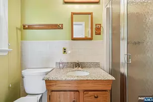 97 Erie Ave, Midland Park, NJ 07432 - Photo 20
