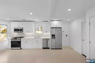 80 Union Pl, Ridgefield Park, NJ 07660 - Photo 28