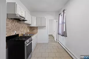 676 Chestnut 2, Kearny, NJ 07032 - Photo 14