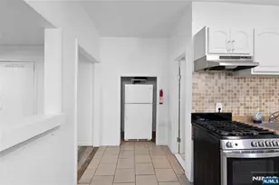 676 Chestnut 2, Kearny, NJ 07032 - Photo 12