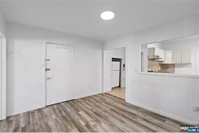 676 Chestnut 2 #2, Kearny, NJ 07032 - Photo 6