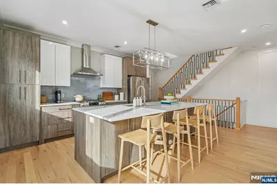 305 8th Street 2 #2, Fairview, NJ 07022 - Photo 6