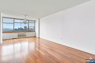 100 Old Palisade Road 1610, Fort Lee, NJ 07024 - Photo 4