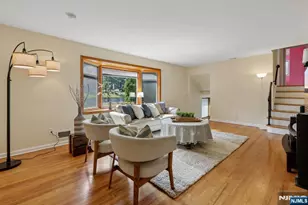 267 Pershing Ave, Ridgewood, NJ 07450 - Photo 8