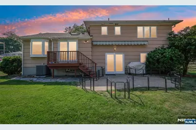 267 Pershing Avenue, Ridgewood, NJ 07450 - Photo 38