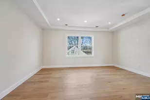 229 Sutton Pl, New Milford, NJ 07646 - Photo 20