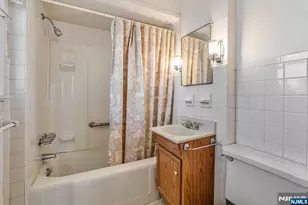 54 Gall Ave, Elmwood Park, NJ 07407 - Photo 18