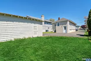 54 Gall Ave, Elmwood Park, NJ 07407 - Photo 20