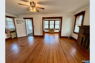 27 Roosevelt Avenue, Dumont, NJ 07628 - Photo 6