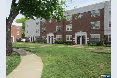 126 Hastings Avenue A #A, Rutherford, NJ 07070 - Photo 2