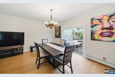 182 Pascack Avenue, Emerson, NJ 07630 - Photo 18