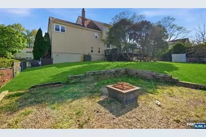 182 Pascack Avenue, Emerson, NJ 07630 - Photo 46