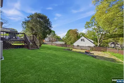 182 Pascack Avenue, Emerson, NJ 07630 - Photo 44