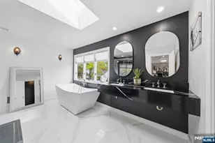 13 Dogwood Ct, Paramus, NJ 07652 - Photo 20