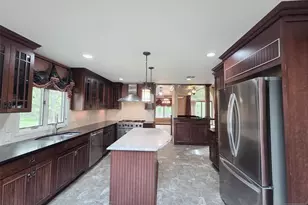 716 Holly Ct 716, Norwood, NJ 07648 - Photo 10