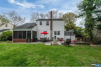 7 Spier Drive, Livingston, NJ 07039 - Photo 30