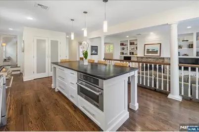 138 Melrose Place, Ridgewood, NJ 07450 - Photo 12