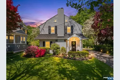138 Melrose Place, Ridgewood, NJ 07450 - Photo 2