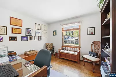 27 Pennsylvania Avenue, Montvale, NJ 07645 - Photo 14
