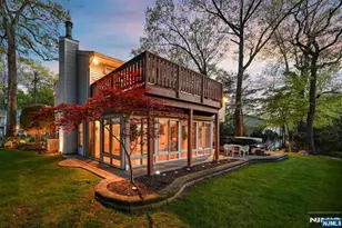 27 Pennsylvania Ave, Montvale, NJ 07645 - Photo 36