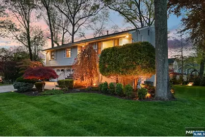 27 Pennsylvania Avenue, Montvale, NJ 07645 - Photo 34